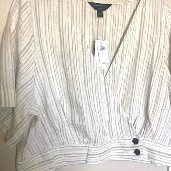Banana Republic Cropped Linen-Blend Blouse Size Medium NWTS - Picture 3 of 4